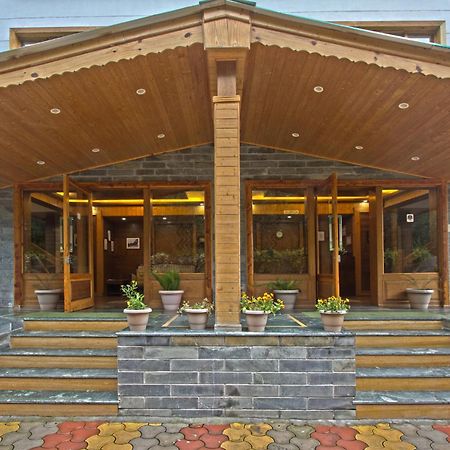 Vivaan The Sunrise Resort Manāli Екстериор снимка