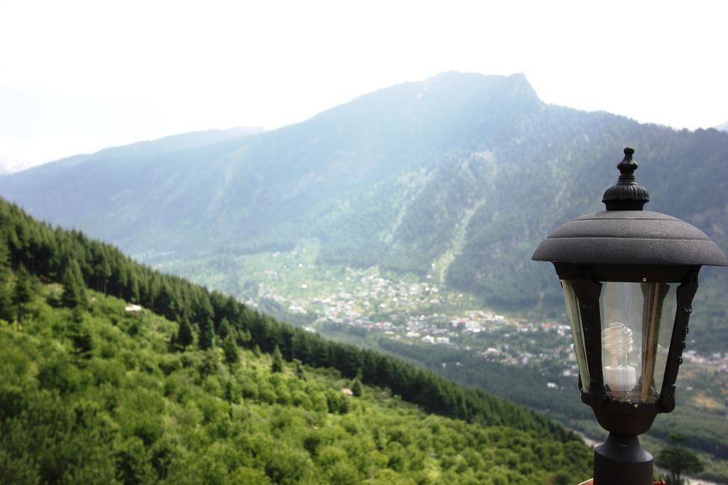 Vivaan The Sunrise Resort Manāli Екстериор снимка