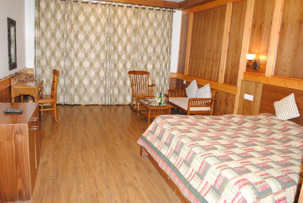 Vivaan The Sunrise Resort Manāli Екстериор снимка