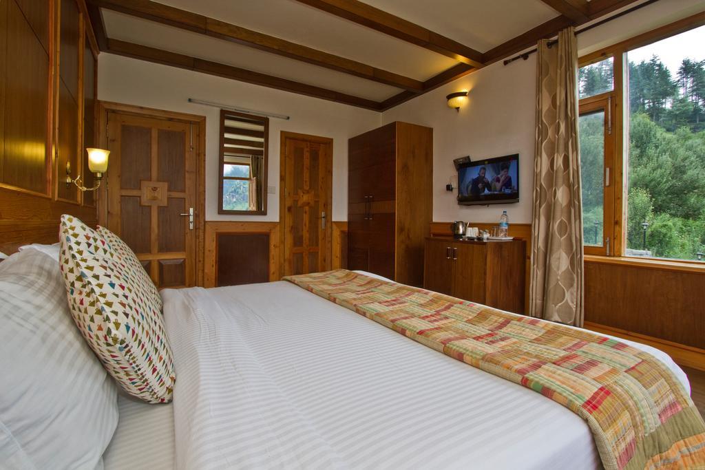 Vivaan The Sunrise Resort Manāli Екстериор снимка